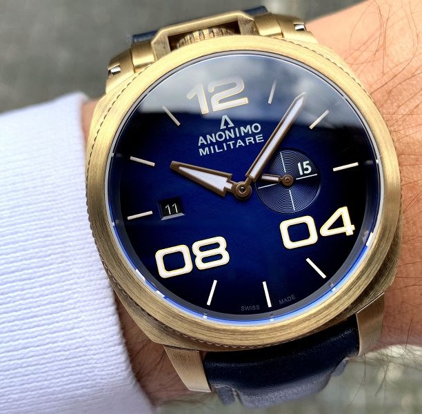 Anonimo watch listing