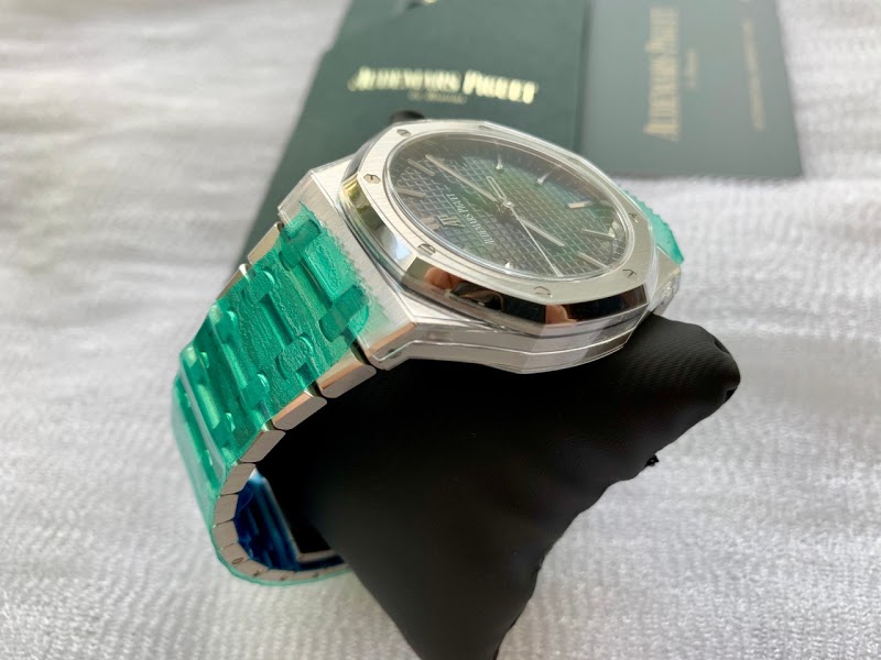 Audemars Piguet watch listing