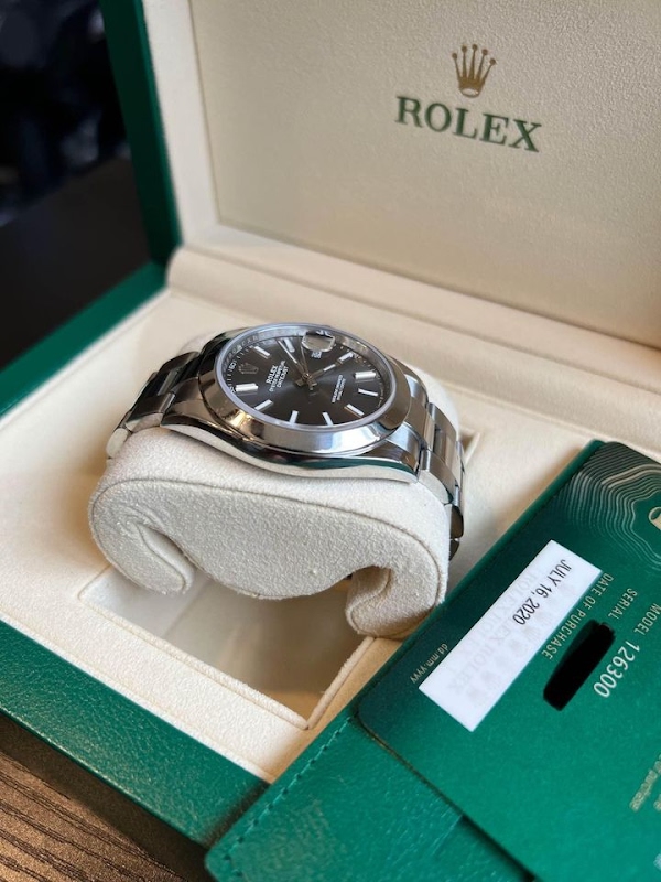 Rolex watch listing