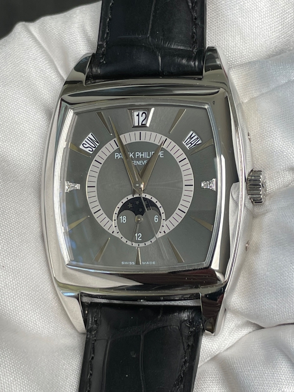 Patek Philippe watch listing