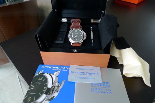 Panerai watch listing
