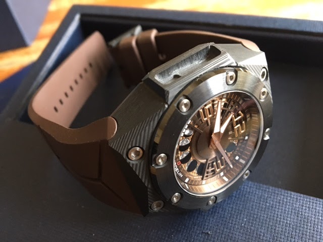 Linde Werdelin watch listing