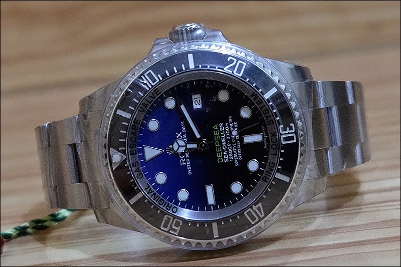 Rolex watch listing