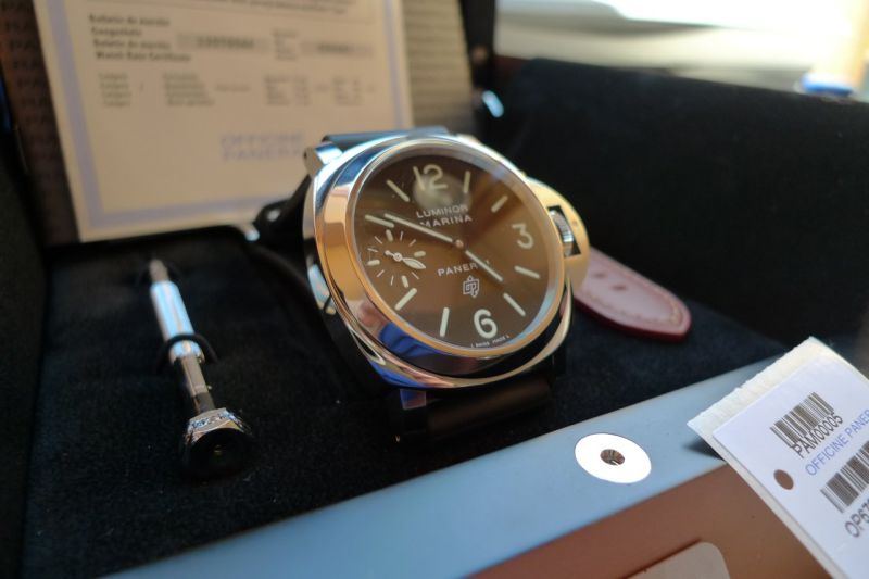 Panerai watch listing