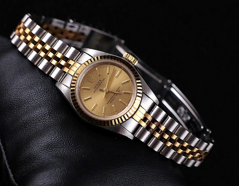 Rolex watch listing