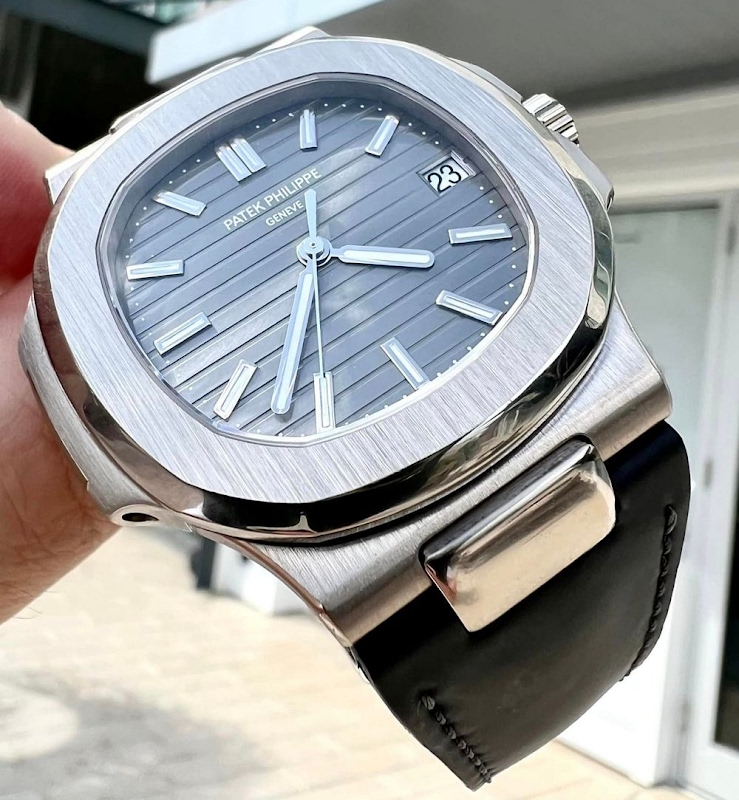 Patek Philippe watch listing