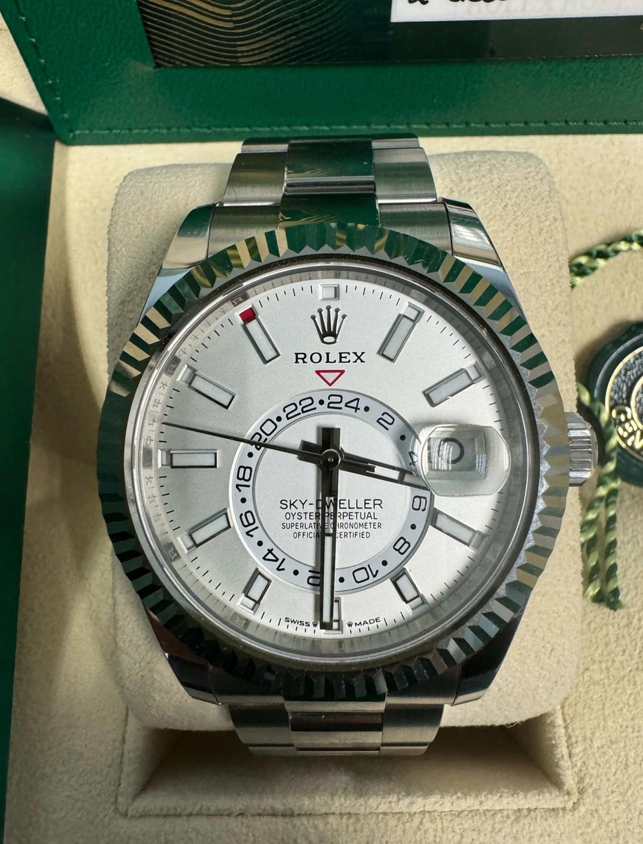 Rolex watch listing