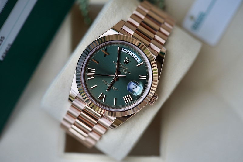 Rolex watch listing