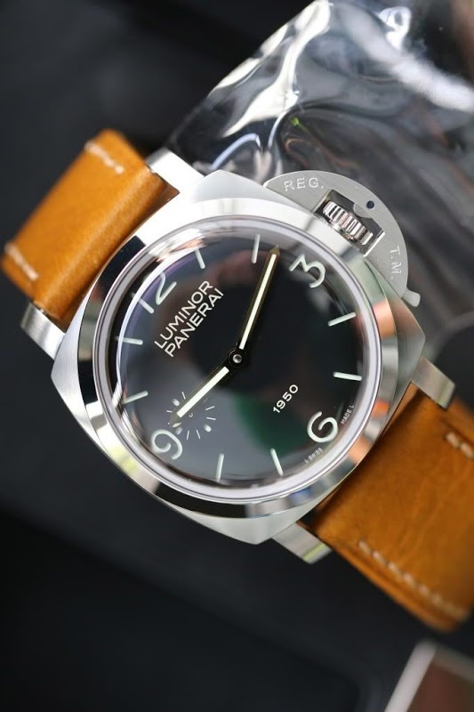 Panerai watch listing