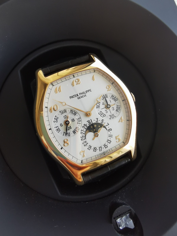 Patek Philippe watch listing