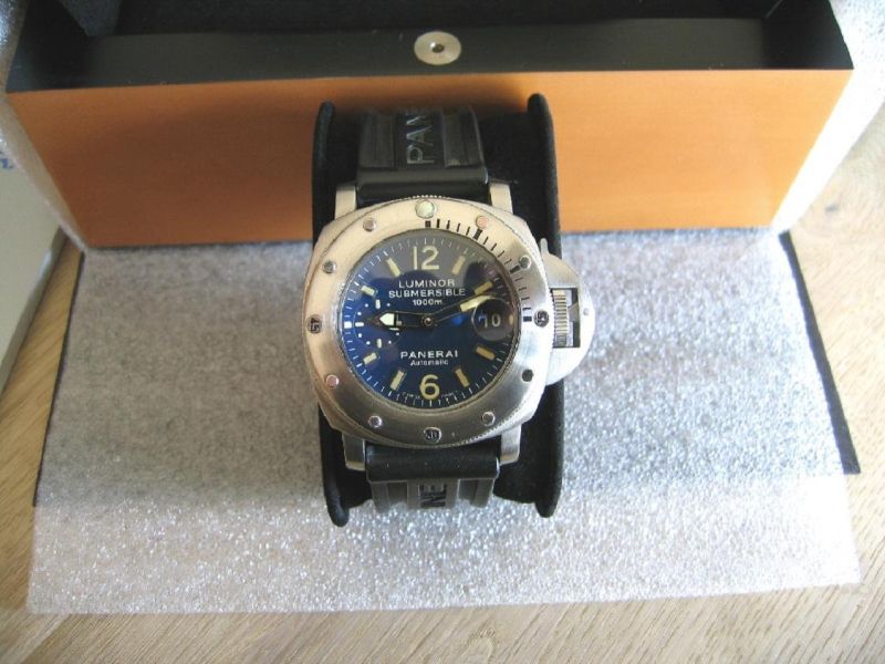 Panerai watch listing