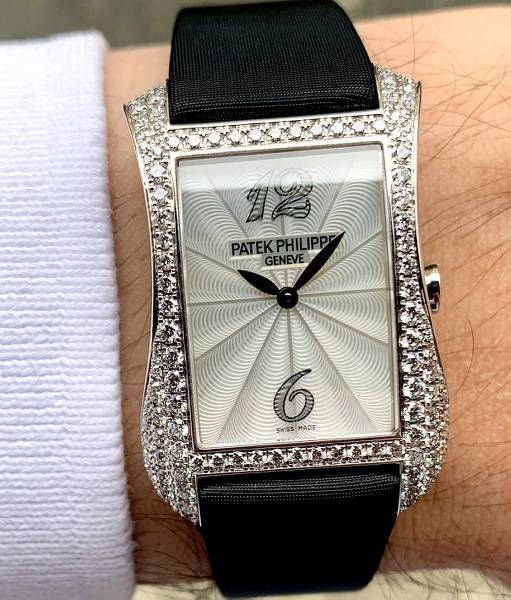 Patek Philippe watch listing