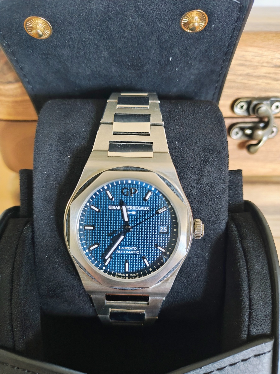 Girard Perregaux watch listing