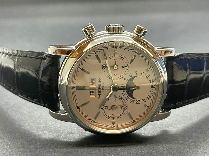 Patek Philippe watch listing