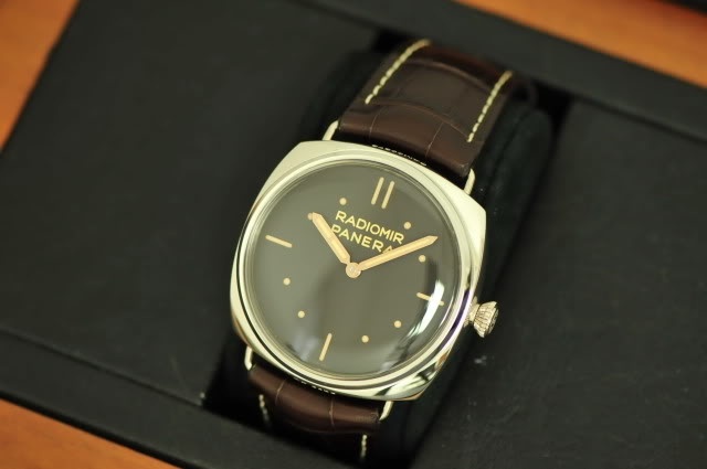 Panerai watch listing