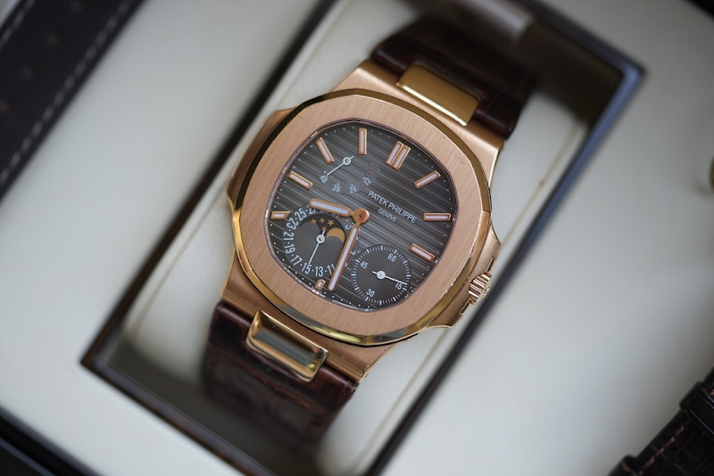 Patek Philippe watch listing