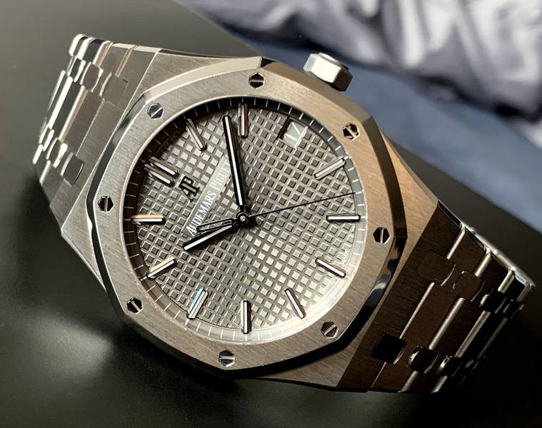Audemars Piguet watch listing