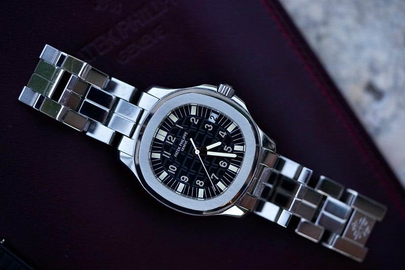 Patek Philippe watch listing