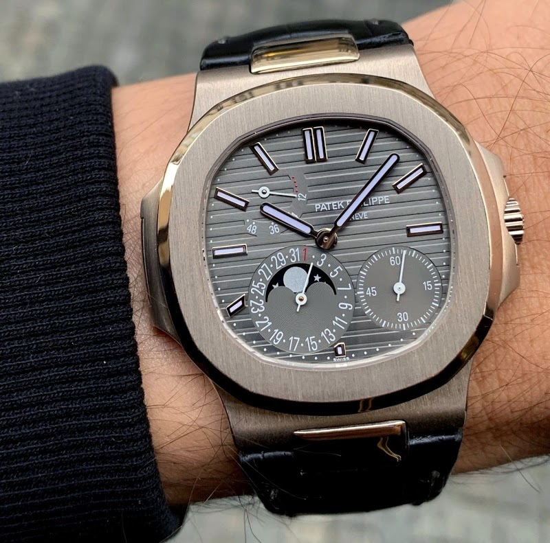 Patek Philippe watch listing