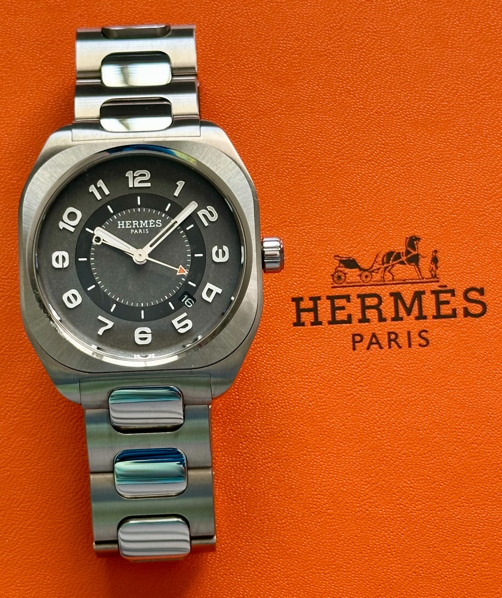 Hermes watch listing