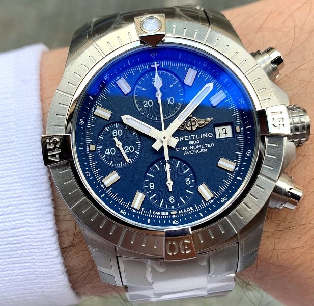 Breitling watch listing