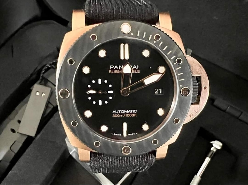 Panerai watch listing