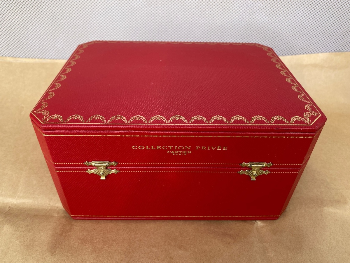 Cartier watch listing