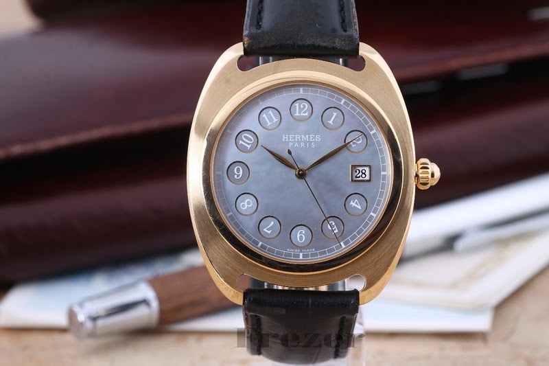 Hermès watch listing