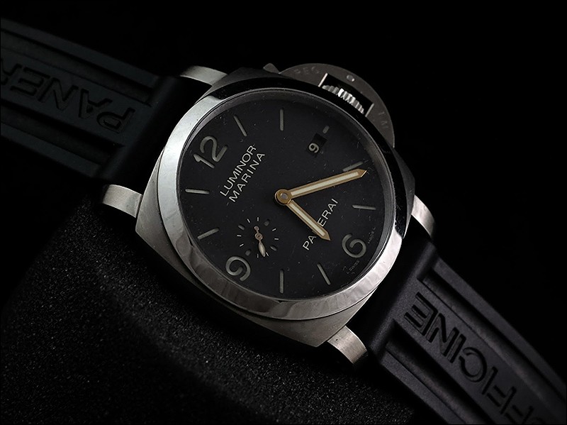 Panerai watch listing