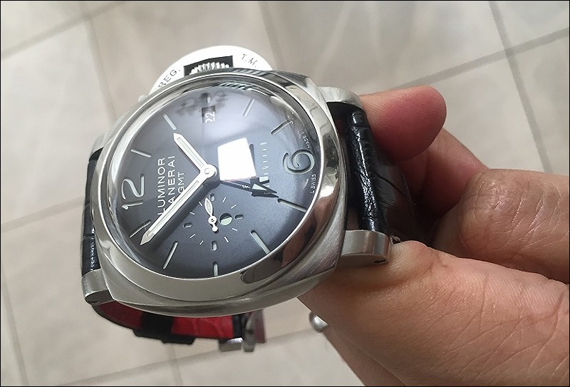 Panerai watch listing