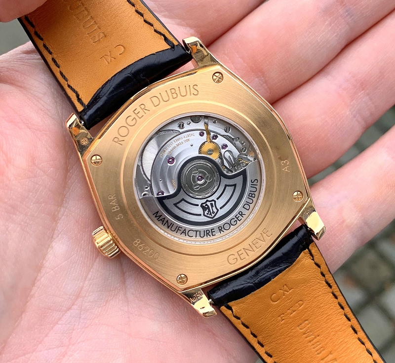 Roger Dubuis watch listing