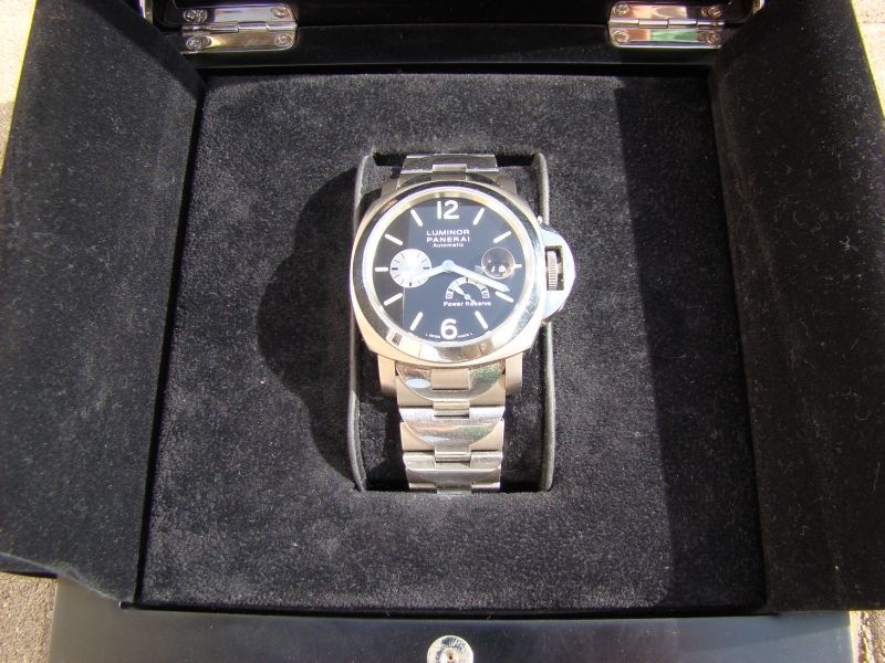 Panerai watch listing