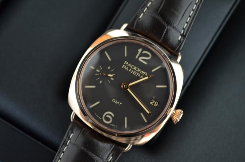 Panerai watch listing