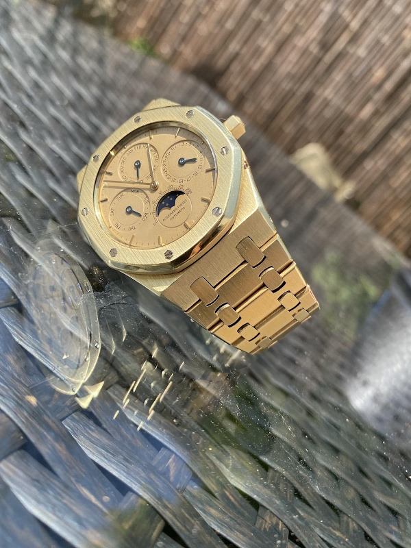 Audemars Piguet watch listing