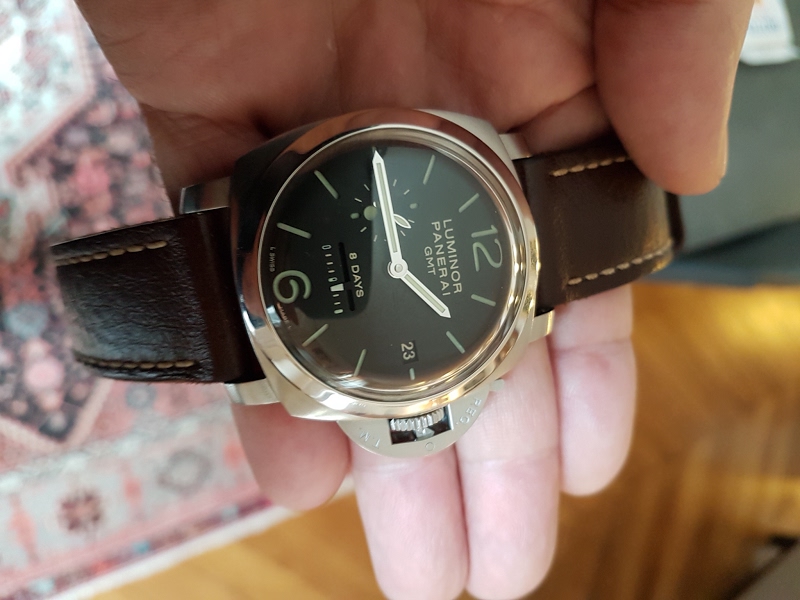 Panerai watch listing