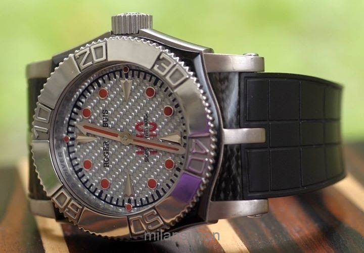 Roger Dubuis watch listing