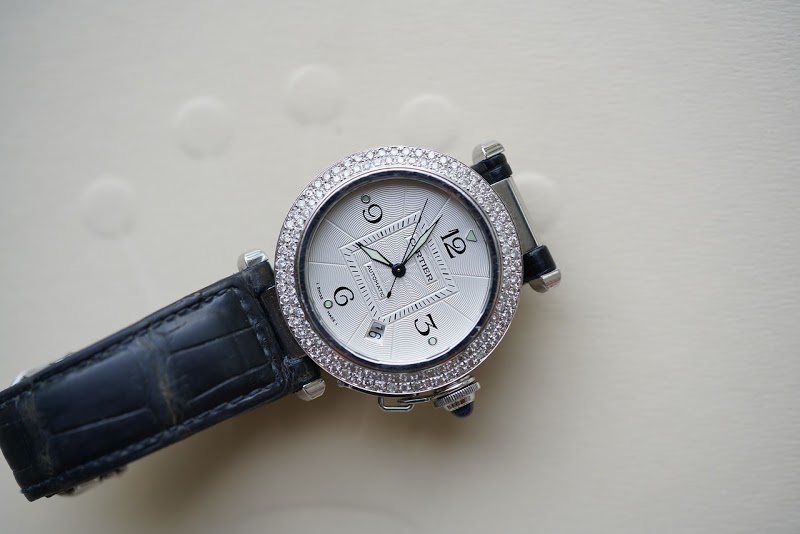 Cartier watch listing