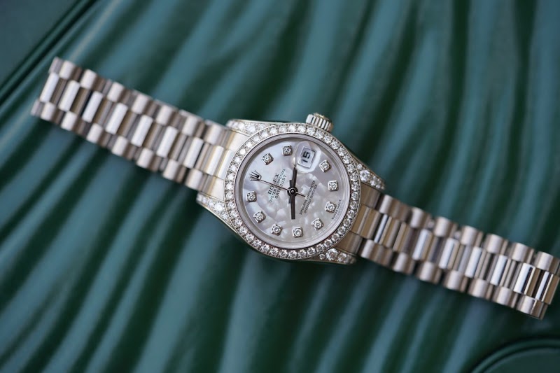 Rolex watch listing