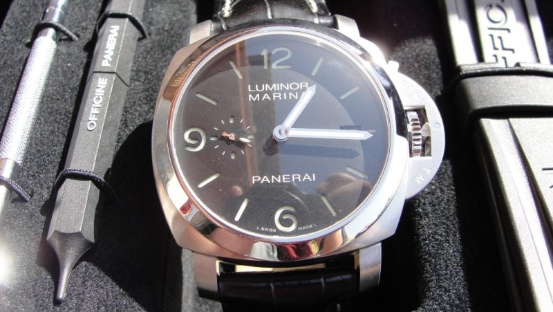 Panerai watch listing