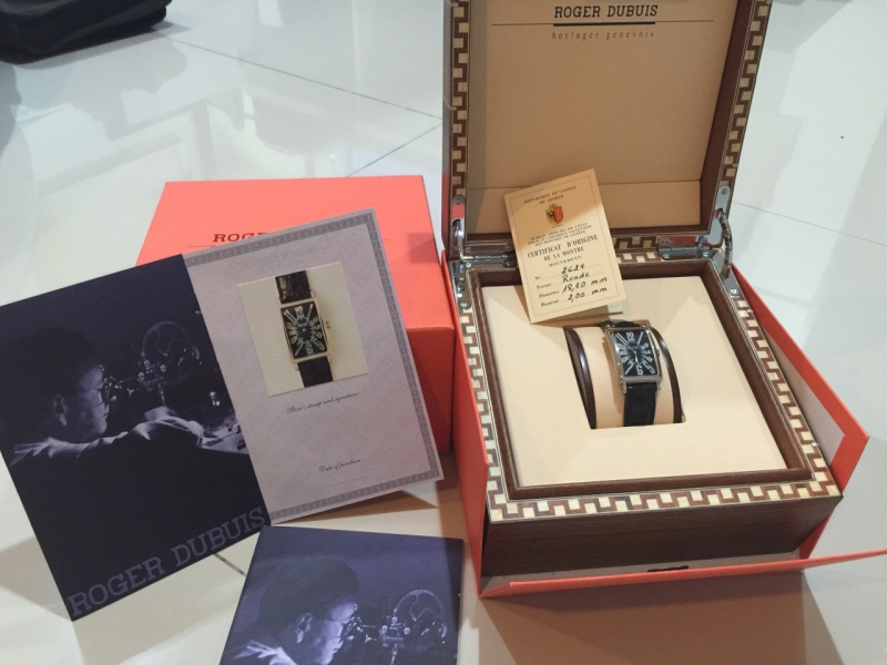 Roger Dubuis watch listing