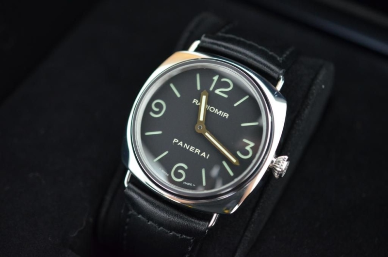 Panerai watch listing