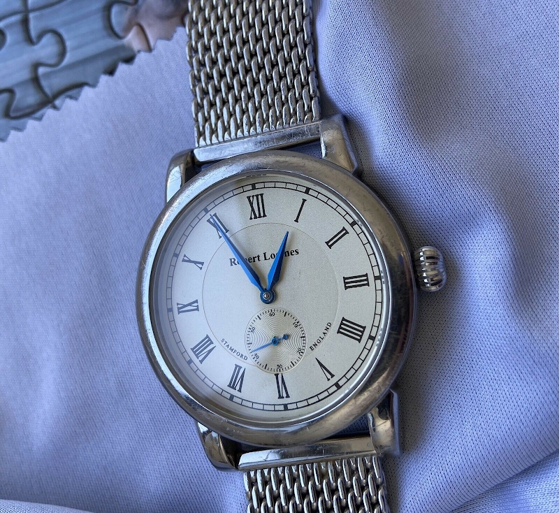 Robert Loomes watch listing