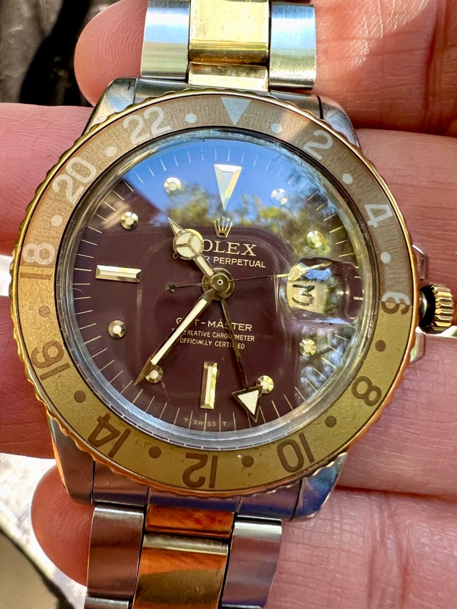 Rolex watch listing