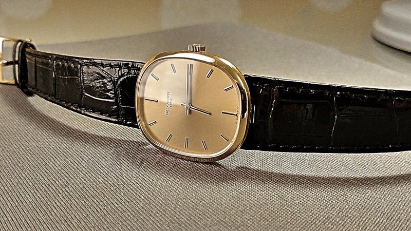 Patek Philippe watch listing