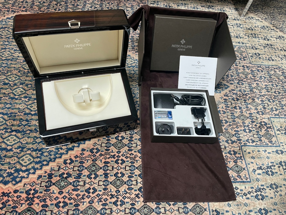 Patek Philippe watch listing