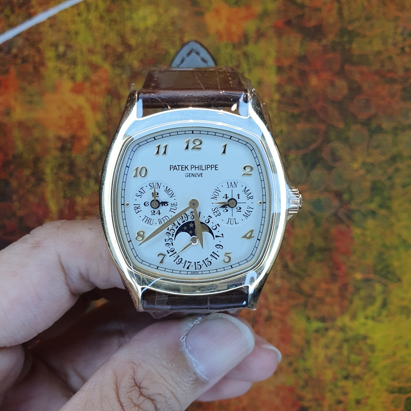 Patek Philippe watch listing