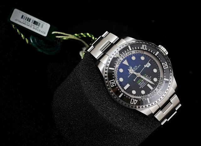 Rolex watch listing