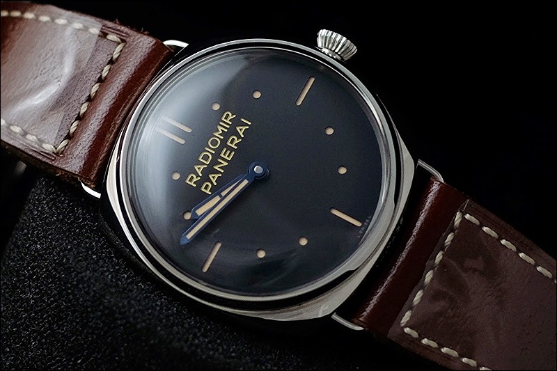 Panerai watch listing