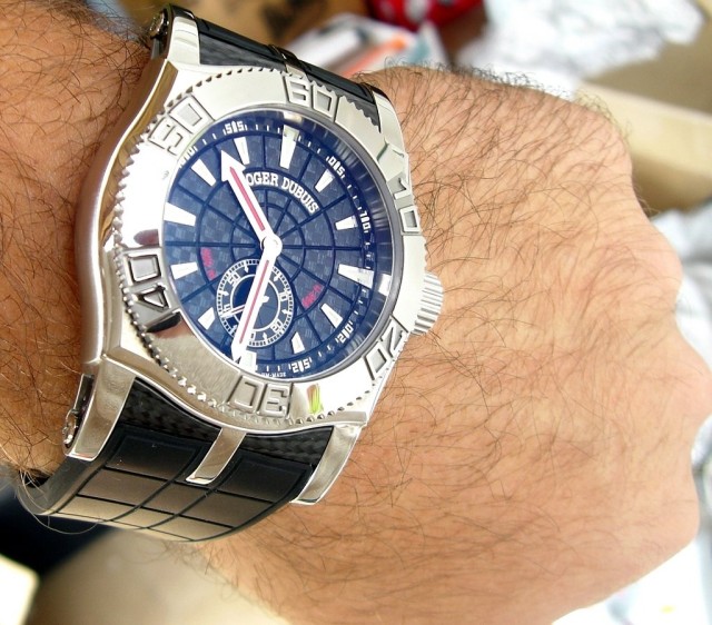 Roger Dubuis watch listing