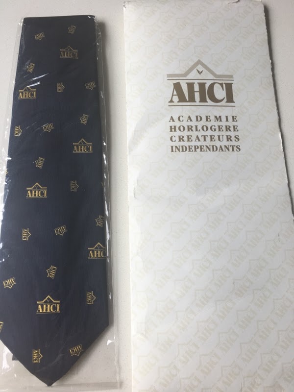 Accessories watch listing